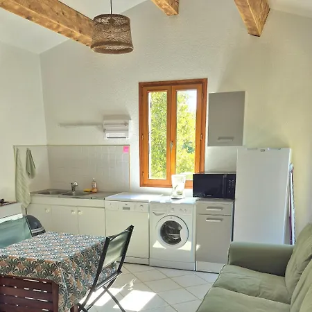 Maison Independante Avec Jardin, De 26m2 Equipe Avec Climatisation Reversible Holiday home Rochegude (Drome)